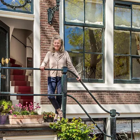Canalhouse54 Bed & Breakfast 4*